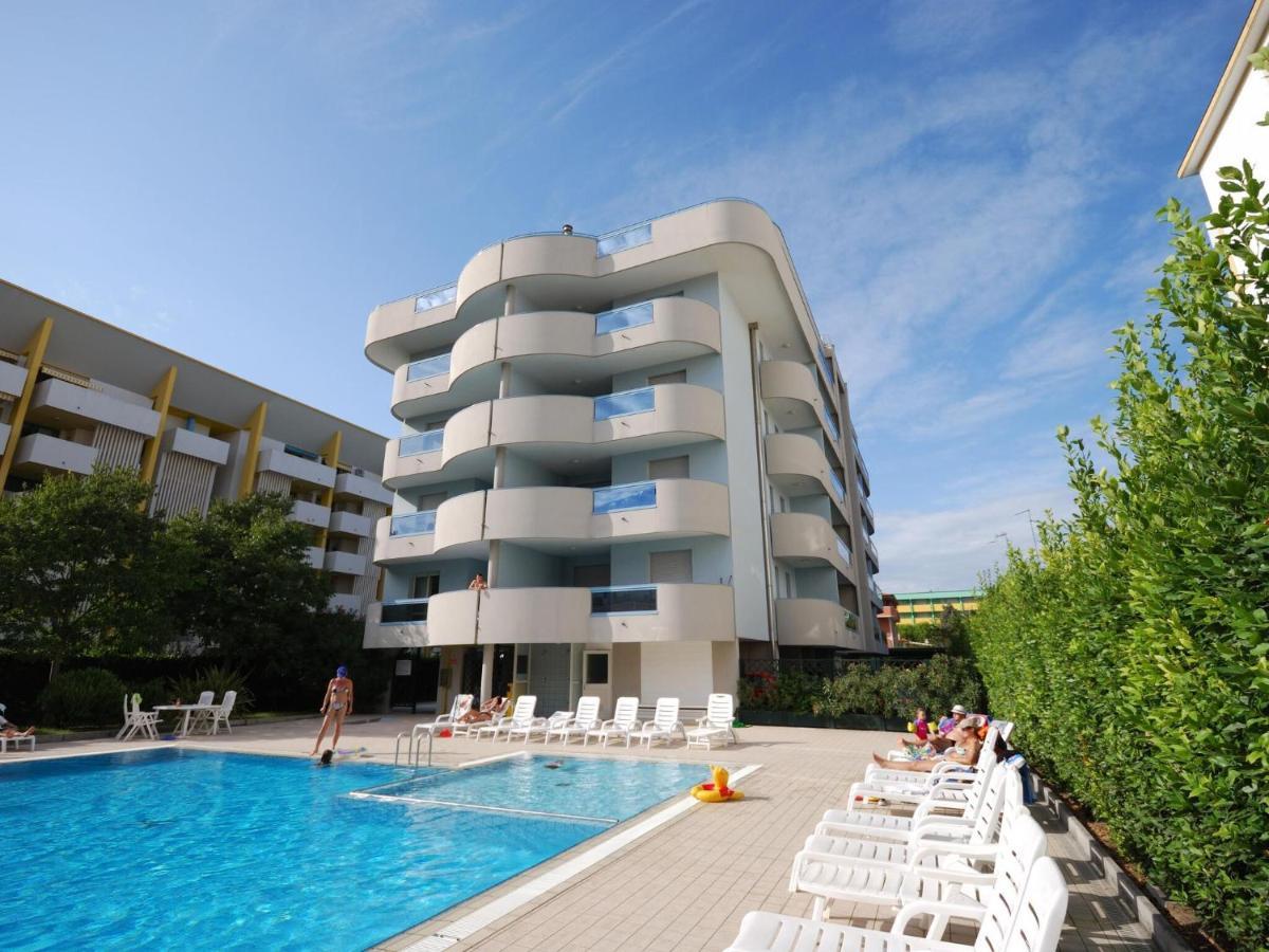 Apartment In Near The *